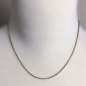 Vintage Gold Tone Dainty Triangle Link Necklace Unsigned Costume Jewelry Retro